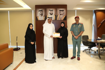 Gen. ALMatrooshi honors Excellence Award 2019 Evaluation Teams