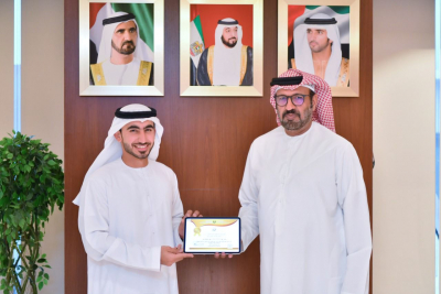 His Excel. Lt. Gen. Al Matrooshi honors the Emirati Champion Amer Huweir