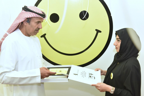 Delighting Initiatives in Happiness Day  AlMatrooshi Receives Employees  &quot;Happiness Cheques &quot;