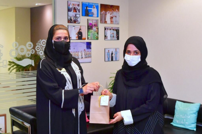 الإدارة العامة للدفاع المدني بدبي تحتفل بيوم المرأة الإماراتية